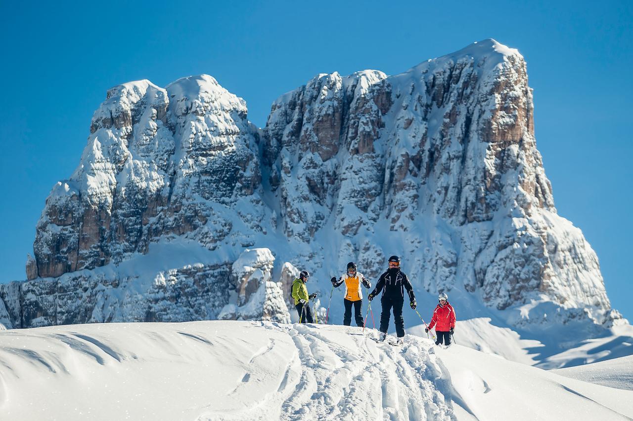 Dependance Hotel Corona Cortina dʼAmpezzo Esterno foto